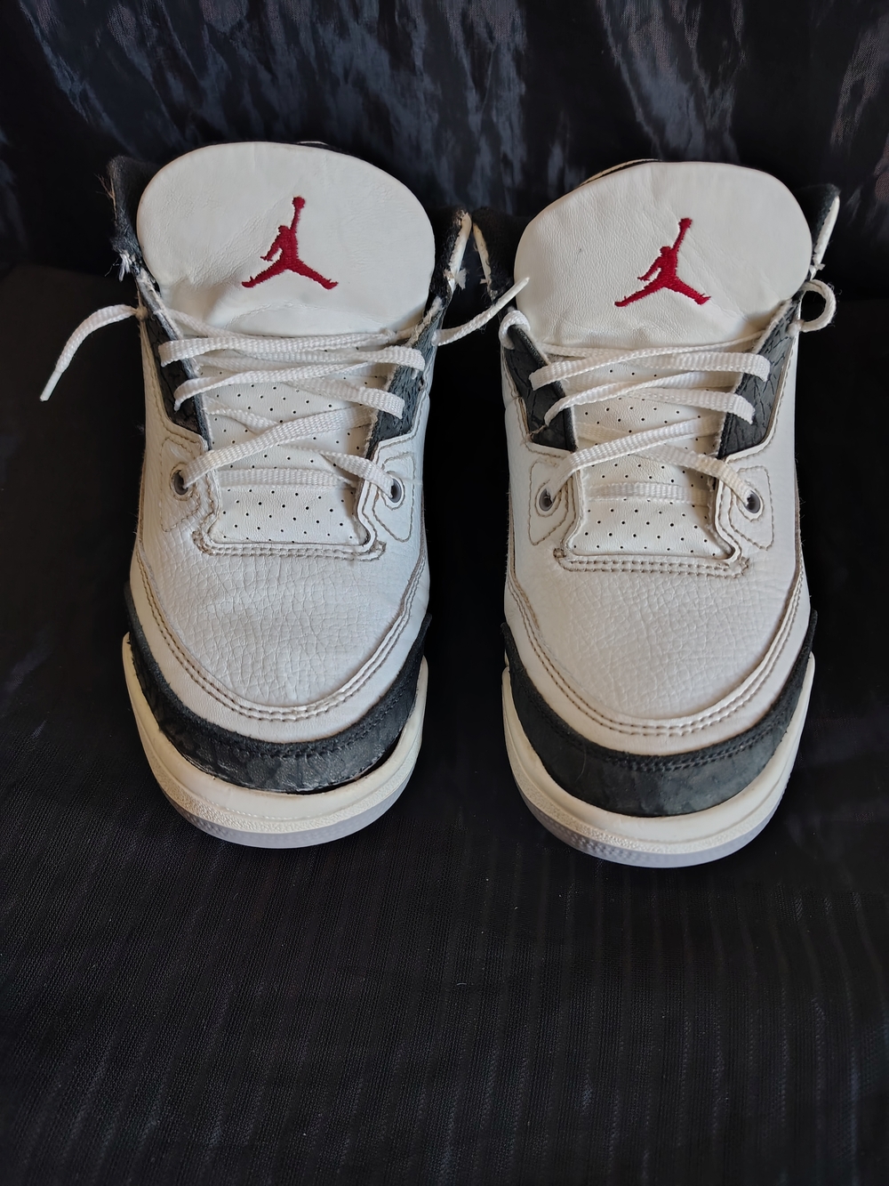 ICONIC NIKE AIR JORDAN RETRO 3  White and Black Sneakers with Red J Accents